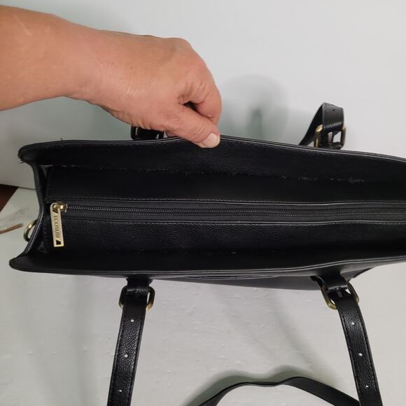 Ecosusi Versatile Vegan Black Leather Tote - Picture 10 of 10